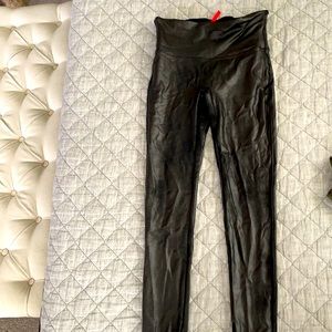 Spanx Faux Leather leggings Medium